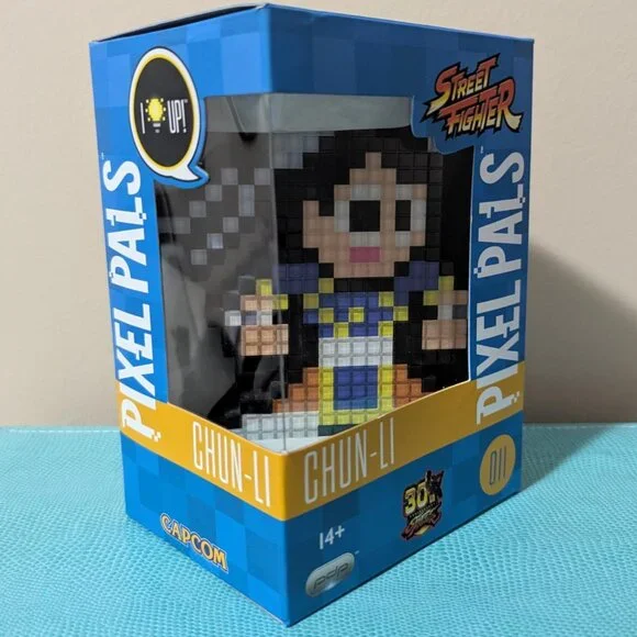 Pixel Pals Chun-Li - Excellent Condition Includes Box - Picture 2 of 5